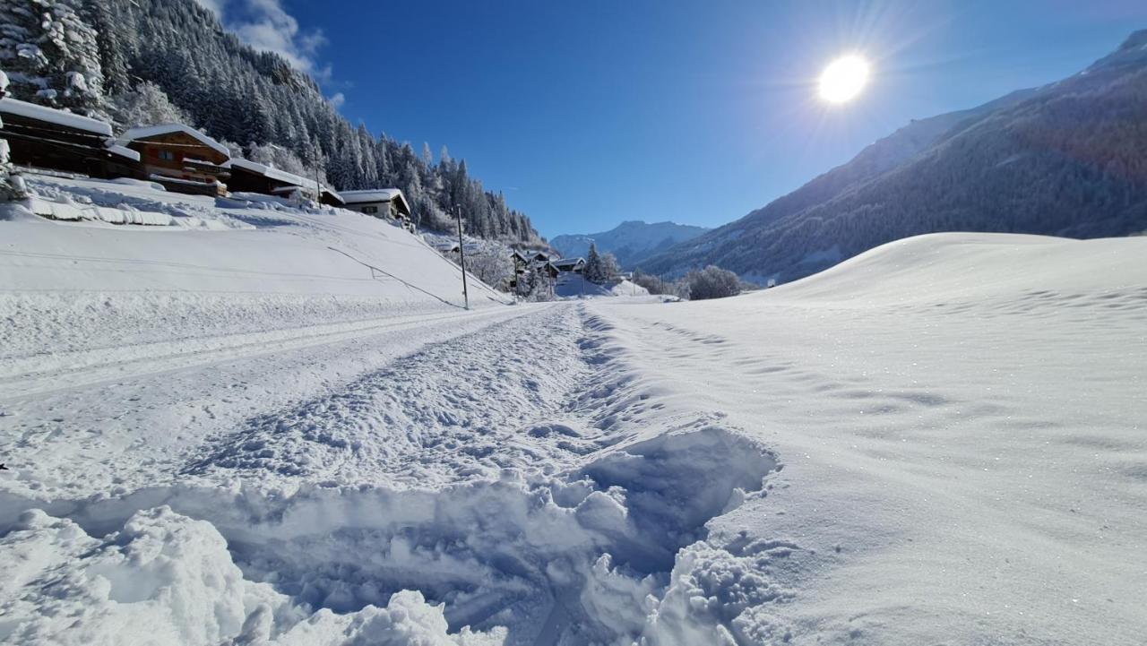 Ferienhaus & Ferienwohnung Winay Wayna Gotschna Blick Klosters Exteriér fotografie