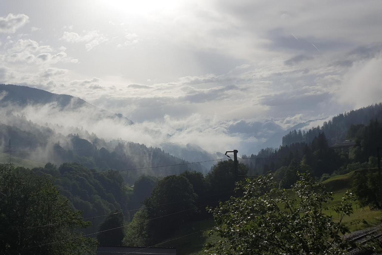 Ferienhaus & Ferienwohnung Winay Wayna Gotschna Blick Klosters Exteriér fotografie