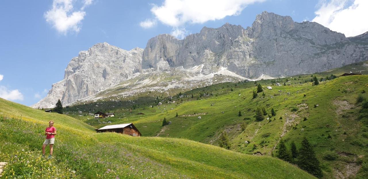 Ferienhaus & Ferienwohnung Winay Wayna Gotschna Blick Klosters Exteriér fotografie